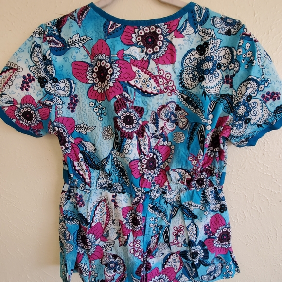 Xsm med couture scrub top - Picture 2 of 3